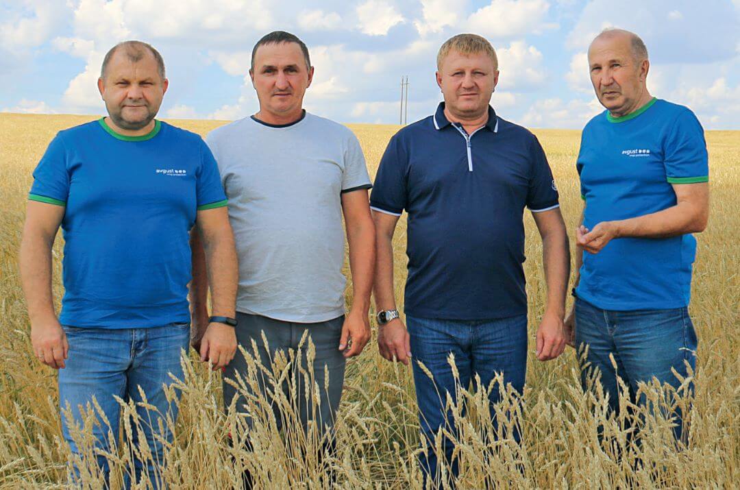Слева направо: С. В. Горюшкин, Н. Ф. Бикмурзин, Р. М. Бикбов, А. Р. Батталов Слева направо: С. В. Горюшкин, Н. Ф. Бикмурзин, Р. М. Бикбов, А. Р. Батталов