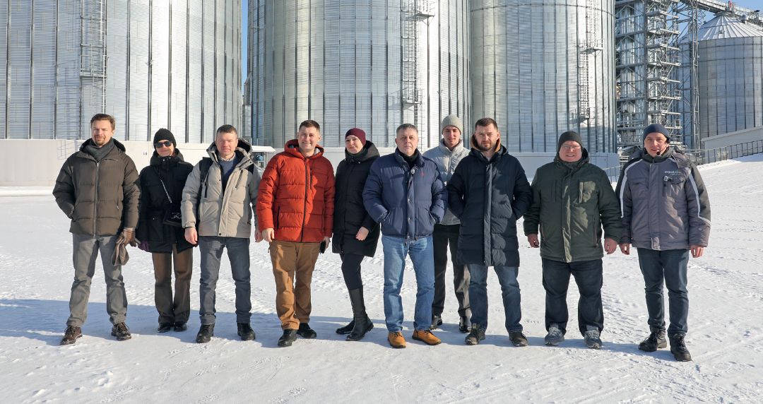 На элеваторном комплексе «Свияжск-Зернопродукт» На элеваторном комплексе «Свияжск-Зернопродукт»